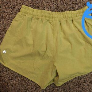 LULULEMON Hotty Hot Short II Highlight Yellow WOMEN'S size 8